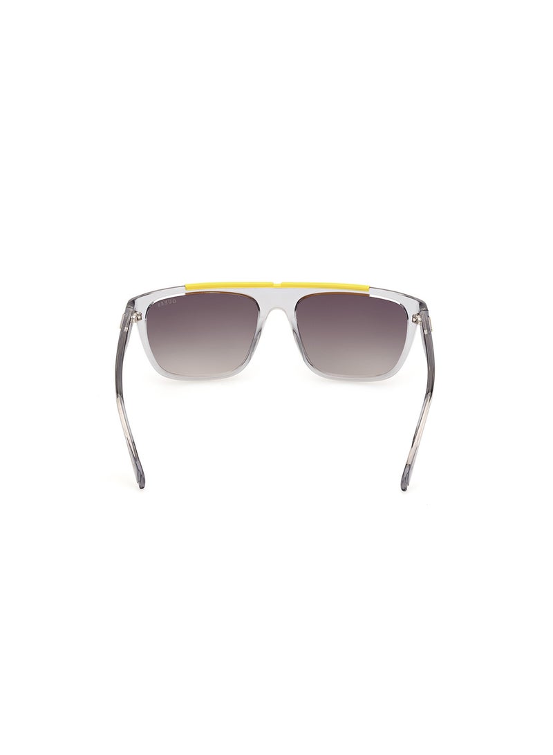 GUESS Men's UV Protection Rectangular Shape Sunglasses - GU0012220B57 - Lens Size: 57 Mm - Shiny Grey - Image 4